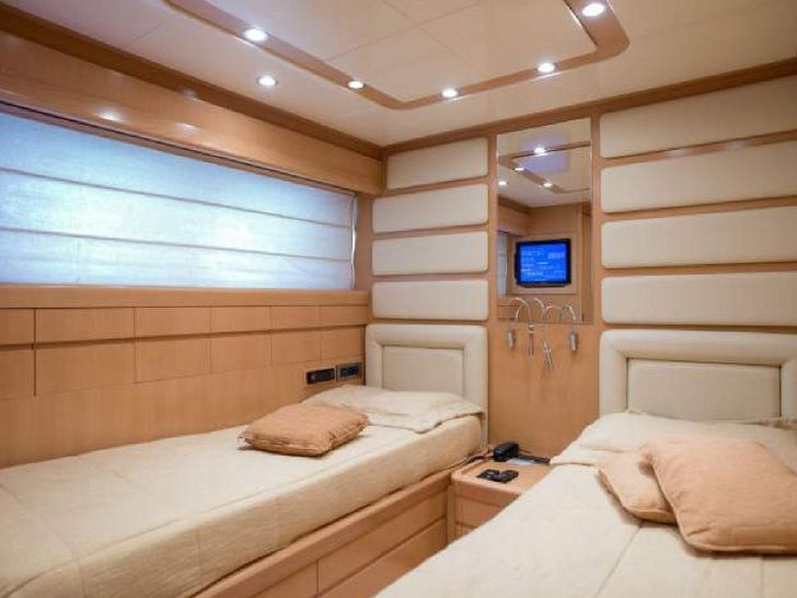 LETTOULI III Posillipo 21m Twin LETTOULI III Posillipo 21m Twin