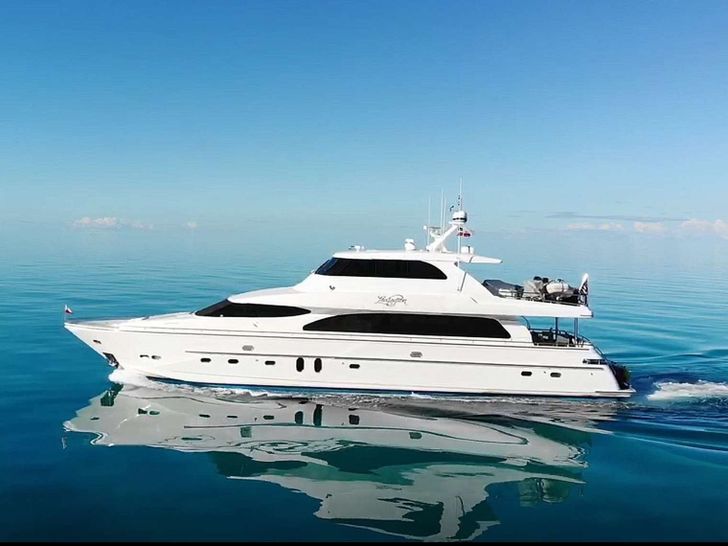 LEXINGTON - main profile,whole yacht with waterline
