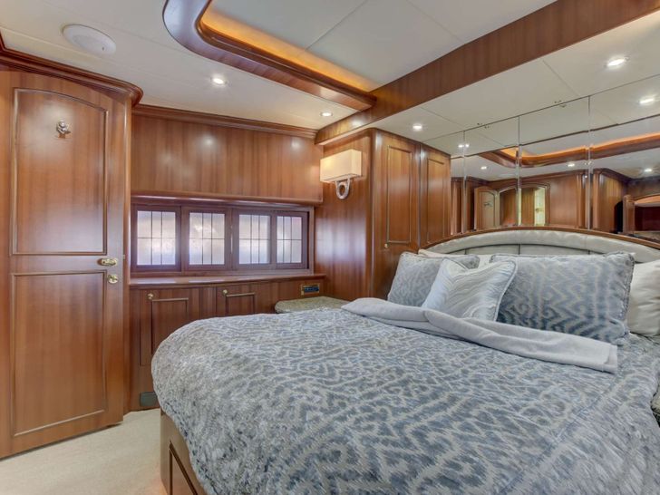 LEXINGTON - Horizon 25 m,VIP cabin