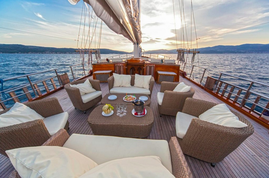 Charter Yacht LIBRA - 28m Gulet Motor Sailor - 6 Cabins - Split - Kastela - Trogir