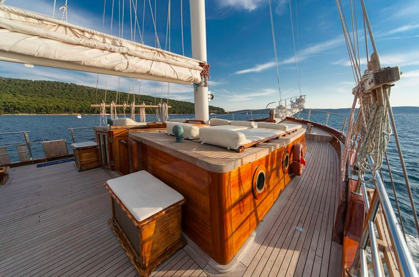 Charter Yacht LIBRA - 28m Gulet Motor Sailor - 6 Cabins - Split - Kastela - Trogir