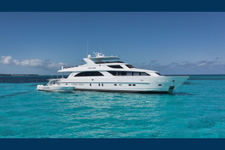 Charter Yacht LIMITLESS - Hargrave 101 - 4 Cabins - Nassau - Staniel Cay - Exumas - Bahamas
