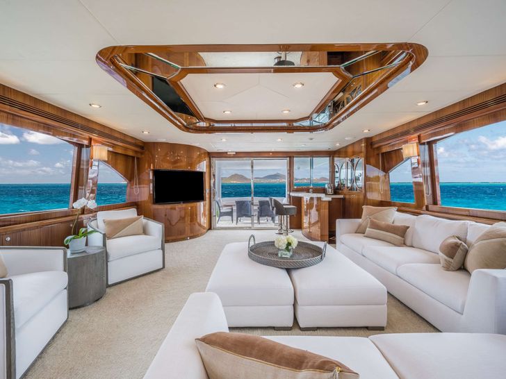 LIMITLESS - Hargrave 101,main saloon LIMITLESS - Hargrave 101,main saloon
