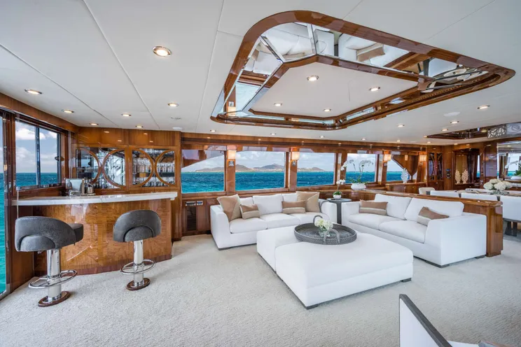 Charter Yacht LIMITLESS - Hargrave 101 - 4 Cabins - Nassau - Staniel Cay - Exumas - Bahamas