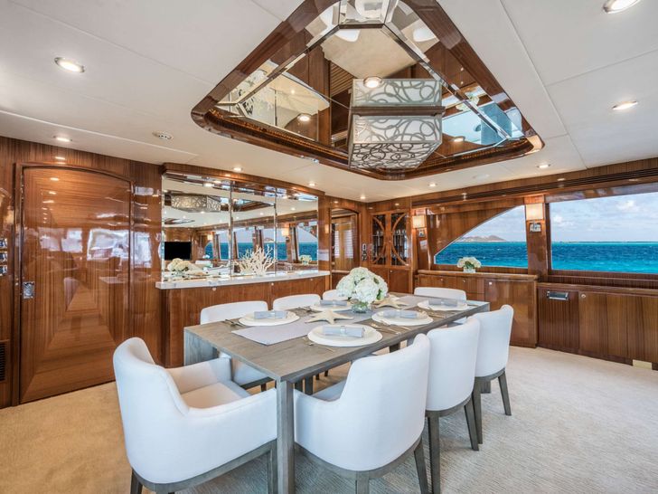 LIMITLESS Crewed Motor Yacht Dining