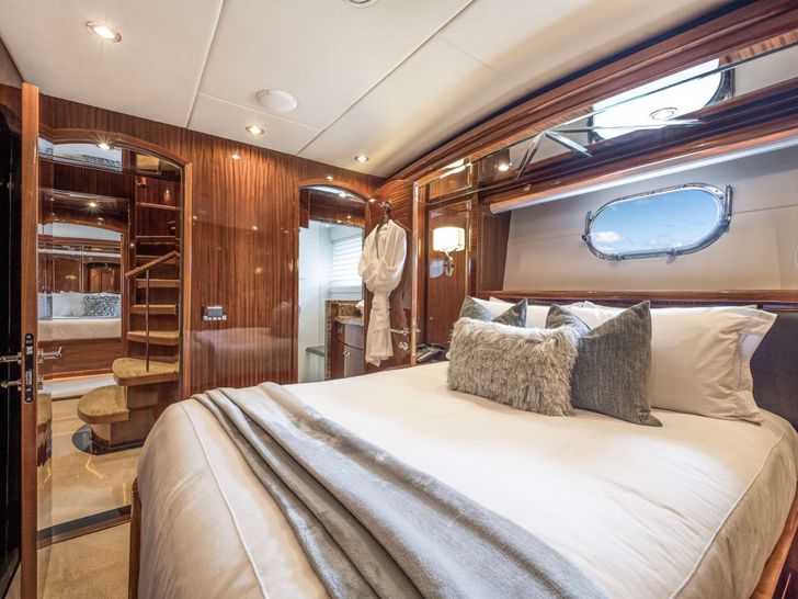 LIMITLESS - Hargrave 101,guest cabin 2 LIMITLESS - Hargrave 101,guest cabin 2