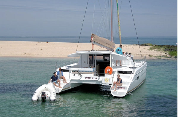 Charter Yacht Lipari 41 Evolution - 4 + 2 Cabins - Tortola,BVI