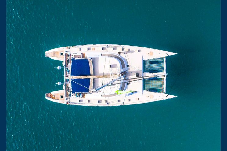 Charter Yacht LONESTAR - Custom 85 Catamaran - 6 Cabins - Anambas islands - Phuket - Malaysia - Myanmar - Mergui archipelago