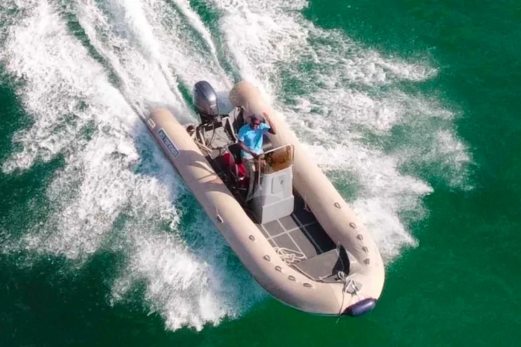 Charter Yacht LONESTAR - Custom 85 Catamaran - 6 Cabins - Seychelles