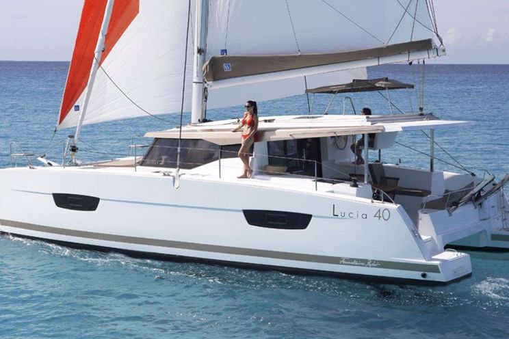 Charter Yacht Lucia 40 - 4 Cabins - Annapolis - Grenadines