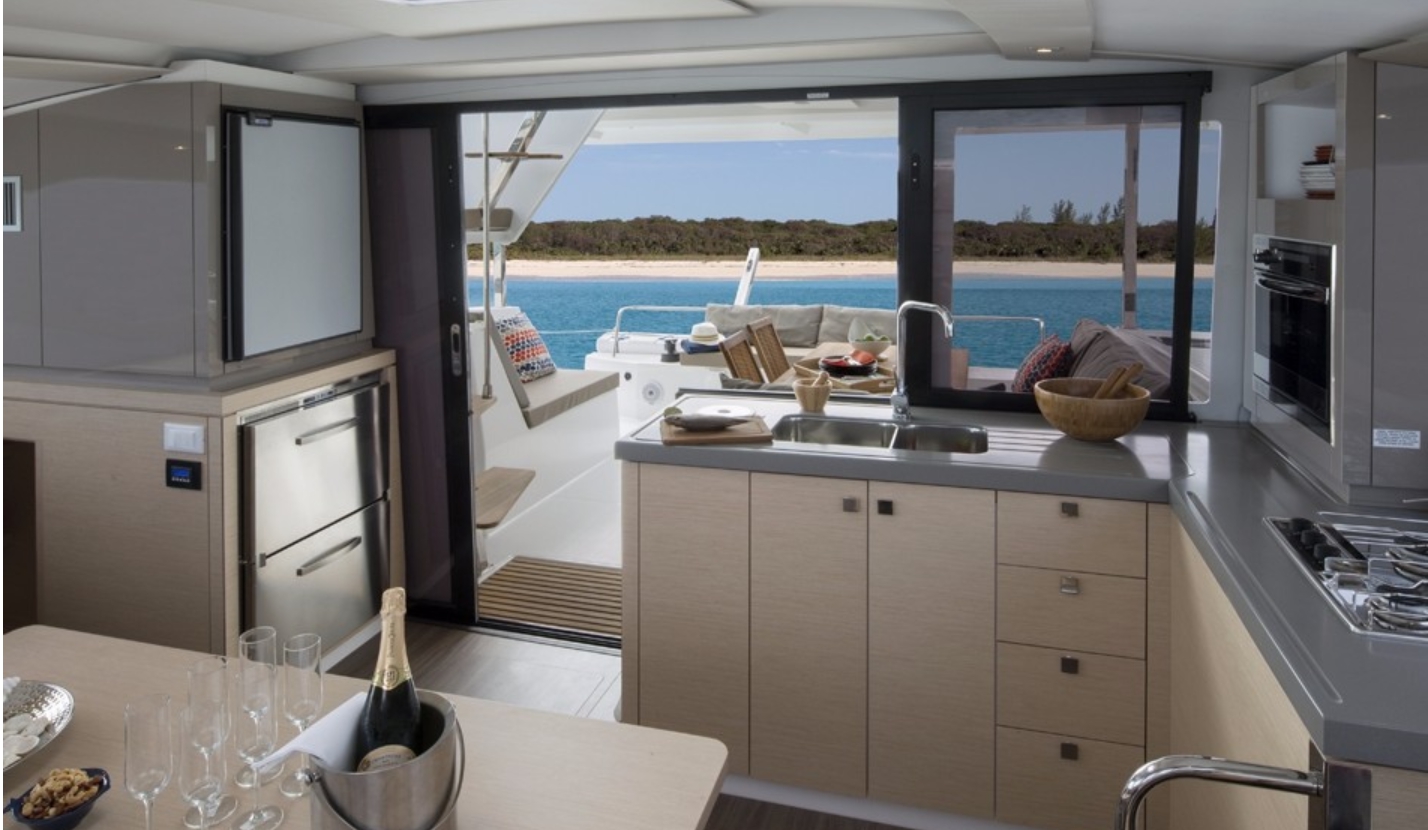Charter Yacht Lucia 40 - 4 Cabins - Annapolis - Grenadines