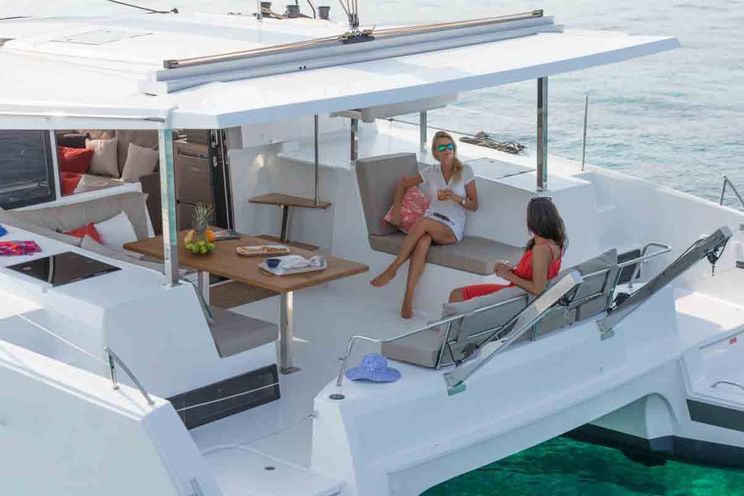 Charter Yacht Lucia 40 Grande Croisiere - 4 Cabins - Tahiti,Bora Bora,South Pacific