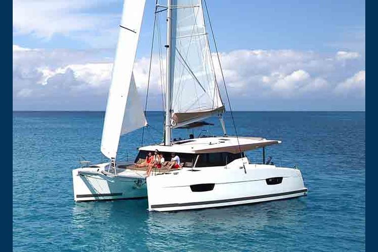 Charter Yacht Lucia 40 Grande Croisiere - 4 Cabins - Tahiti,Bora Bora,South Pacific