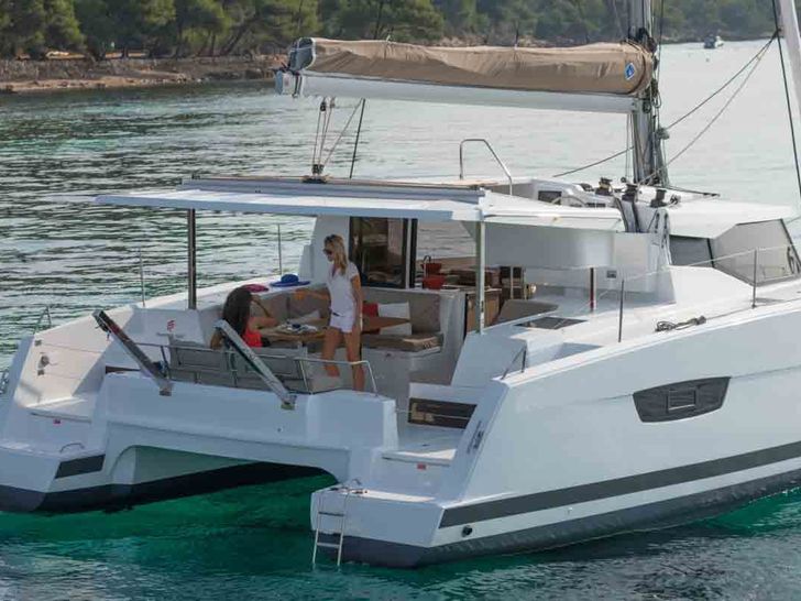 Lucia 40 - Sailing Lucia 40 - Sailing