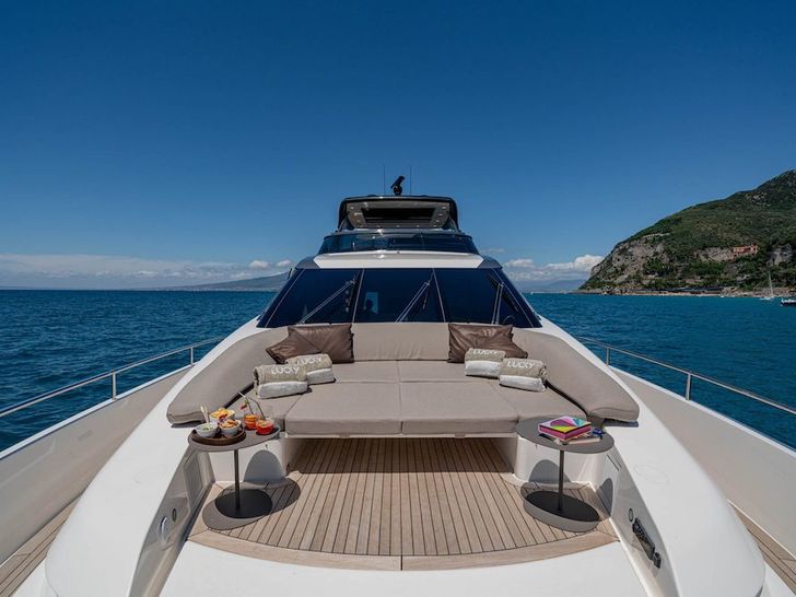 LUCKY San Lorenzo 78 Bow LUCKY San Lorenzo 78 Bow