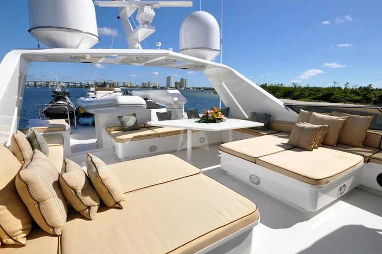 Charter Yacht LUCKY STARS - Broward 108 - 4 Cabins - Boca Raton - Florida