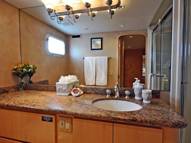 LUCKY STARS - Broward 108 LUCKY STARS - Broward 108