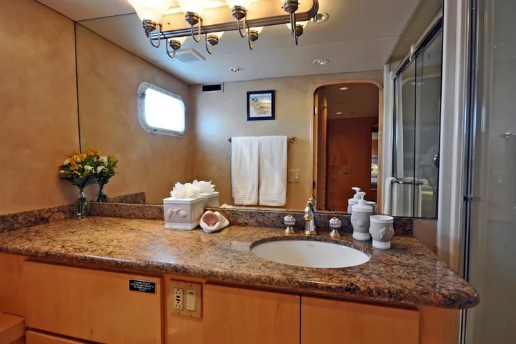 Charter Yacht LUCKY STARS - Broward 108 - 4 Cabins - Boca Raton - Florida