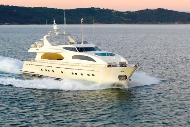 Charter Yacht LUISAMAY - Falcon 102 - 5 Cabins - Cannes - St Tropez - Monaco - Antibes