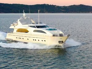LUISAMAY - Falcon 102 - 5 Cabins - Cannes - St Tropez - Monaco - Antibes LUISAMAY - Falcon 102 - 5 Cabins - Cannes - St Tropez - Monaco - Antibes