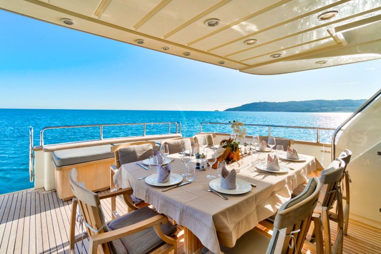 Charter Yacht LUISAMAY - Falcon 102 - 5 Cabins - Cannes - St Tropez - Monaco - Antibes