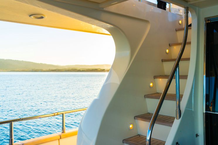 Charter Yacht LUISAMAY - Falcon 102 - 5 Cabins - Cannes - St Tropez - Monaco - Antibes