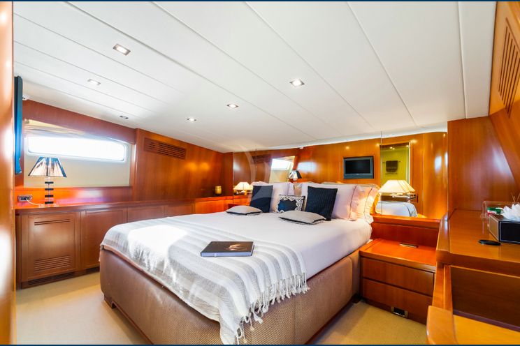 Charter Yacht LUISAMAY - Falcon 102 - 5 Cabins - Cannes - St Tropez - Monaco - Antibes