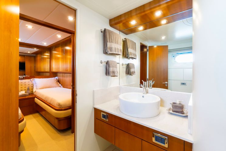 Charter Yacht LUISAMAY - Falcon 102 - 5 Cabins - Cannes - St Tropez - Monaco - Antibes