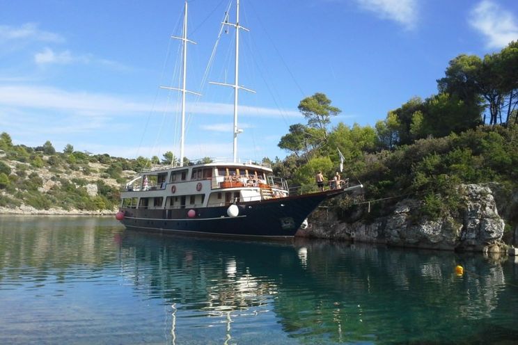Charter Yacht LUNA - 33m Gulet - 9 Cabins - Split - Kastela - Trogir