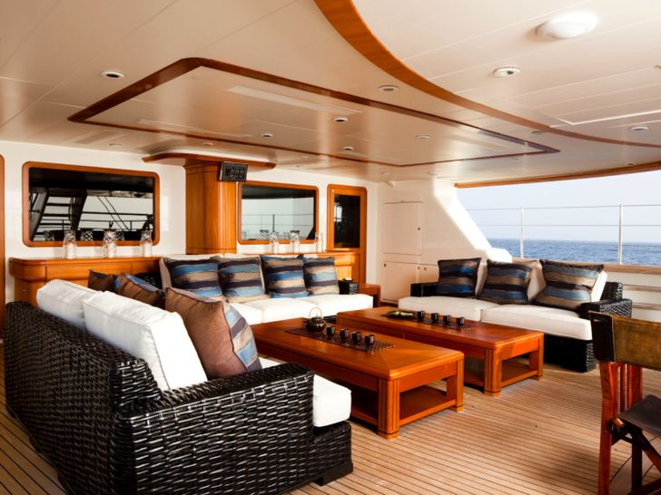 LUNA - Perini Navi 52m LUNA - Perini Navi 52m