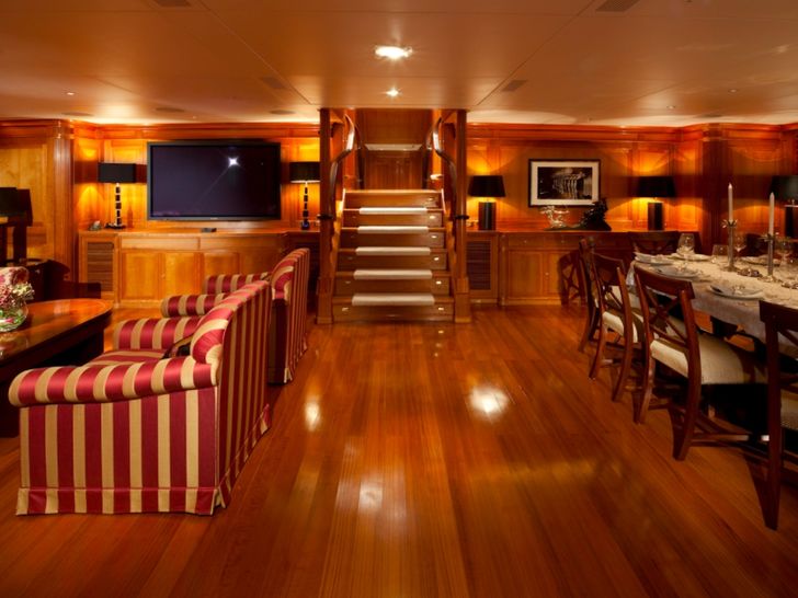 LUNA - Perini Navi 52m LUNA - Perini Navi 52m