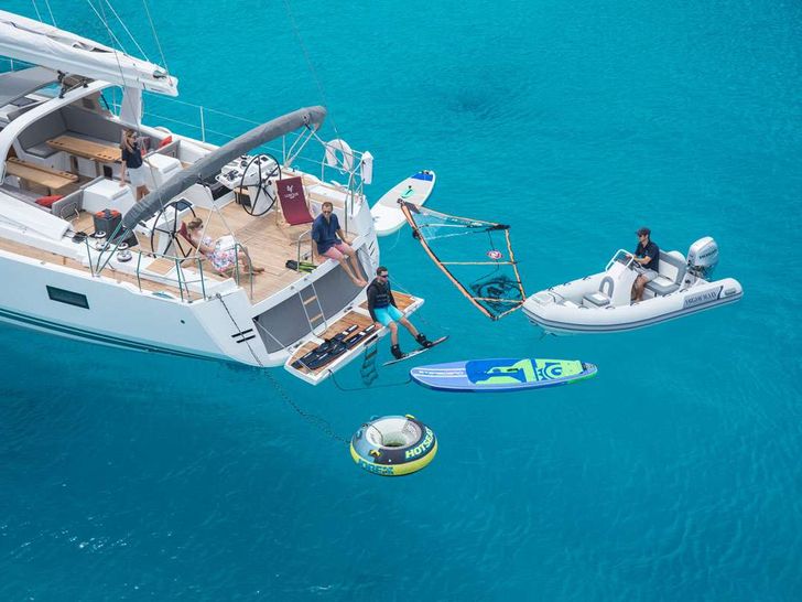 LUNOUS Jeanneau 64 Watertoys LUNOUS Jeanneau 64 Watertoys