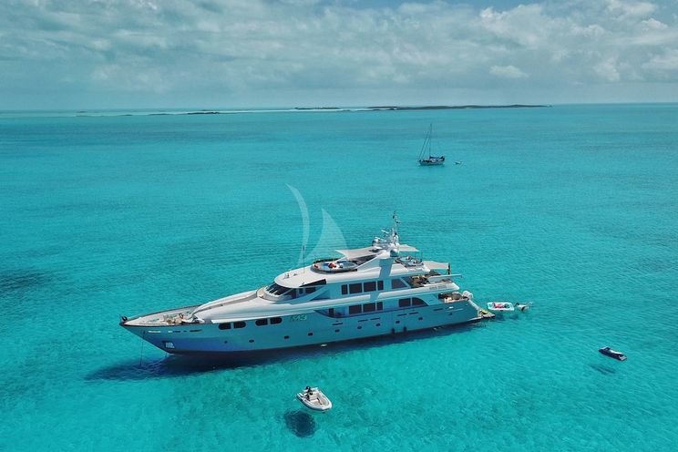 Charter Yacht M3 - Intermarine Savannah 147 - 5 Cabins - Palm Beach - Florida - New England - Nassau - Exumas - Bahamas