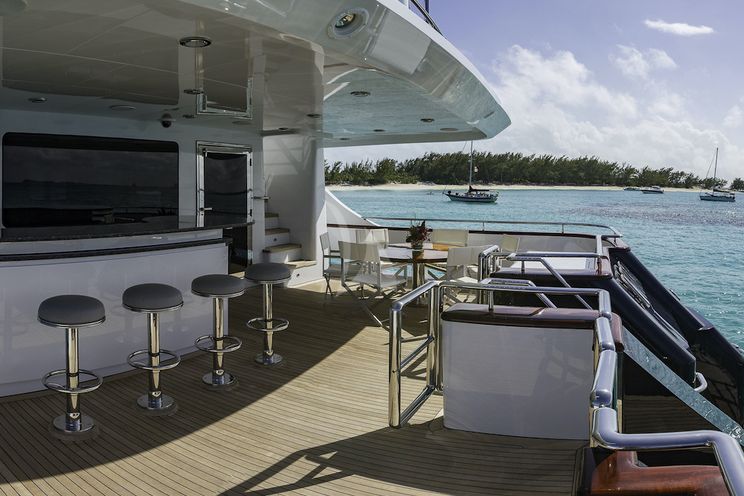 Charter Yacht M3 - Intermarine Savannah 45 - 5 Cabins - Havana - Bahamas - Tobago