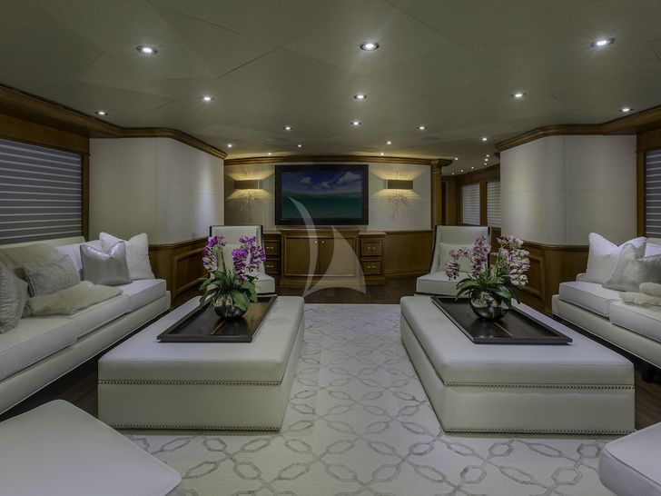 M3 - Intermarine Savannah 147,main saloon M3 - Intermarine Savannah 147,main saloon