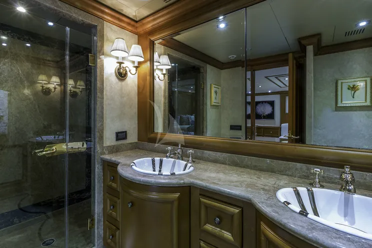 Charter Yacht M3 - Intermarine Savannah 147 - 5 Cabins - Palm Beach - Florida - New England - Nassau - Exumas - Bahamas
