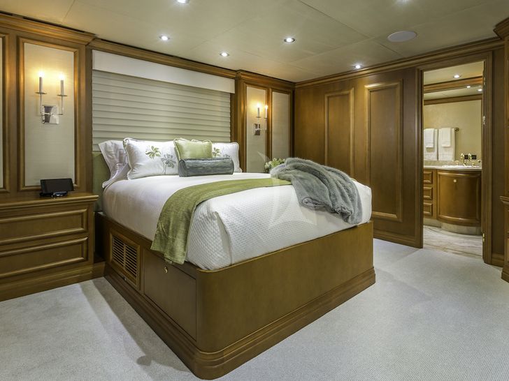 M3 - Intermarine Savannah 147,queen cabin 2 M3 - Intermarine Savannah 147,queen cabin 2