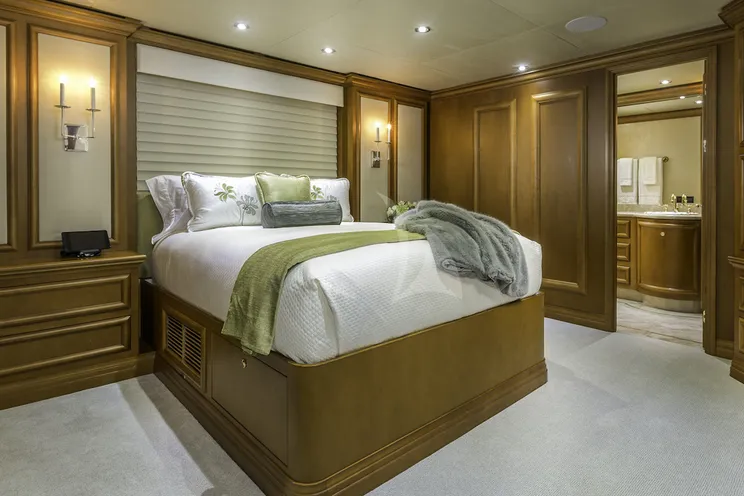 Charter Yacht M3 - Intermarine Savannah 147 - 5 Cabins - Palm Beach - Florida - New England - Nassau - Exumas - Bahamas