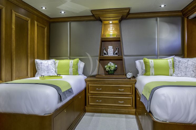 Charter Yacht M3 - Intermarine Savannah 147 - 5 Cabins - Palm Beach - Florida - New England - Nassau - Exumas - Bahamas