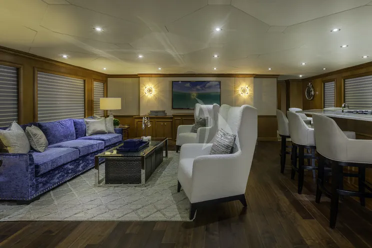 Charter Yacht M3 - Intermarine Savannah 147 - 5 Cabins - Palm Beach - Florida - New England - Nassau - Exumas - Bahamas