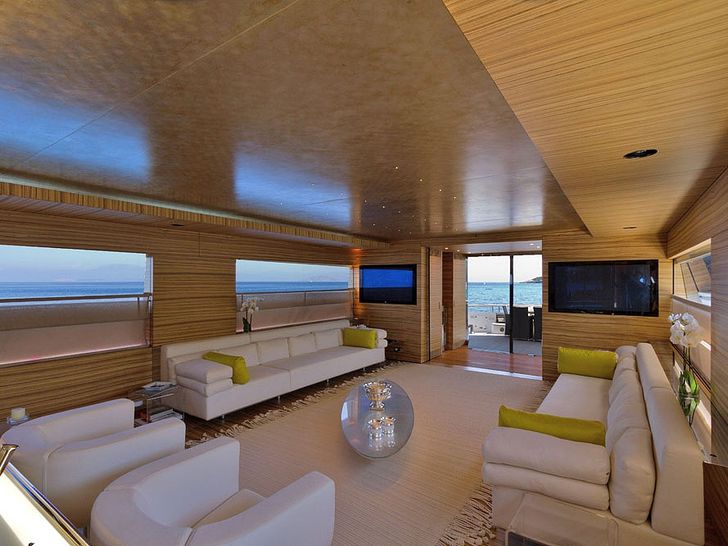 MABROUK - Salon Side View MABROUK - Salon Side View