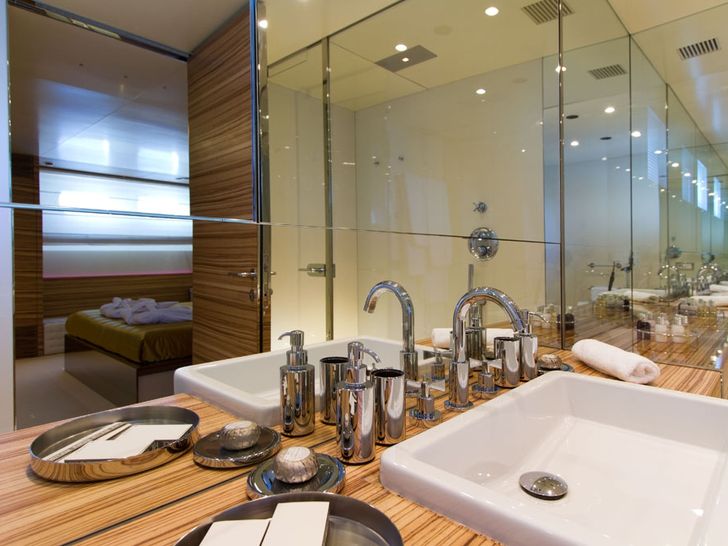 MABROUK - Twin Bath MABROUK - Twin Bath