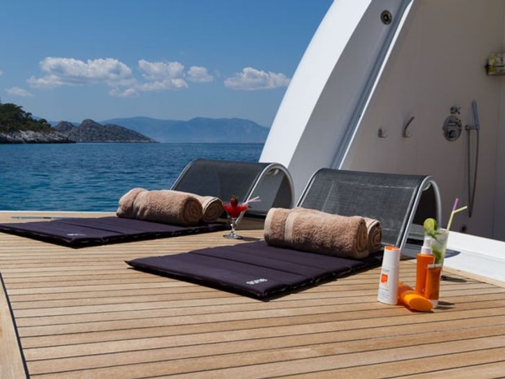 MABROUK - Sunbathing Platform 2 MABROUK - Sunbathing Platform 2