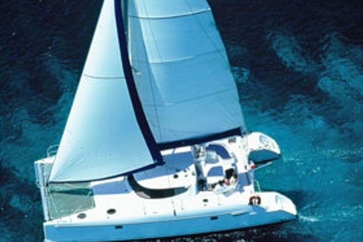 Charter Yacht Lavezzi 40 - 4 Cabins + 2 - Grenada