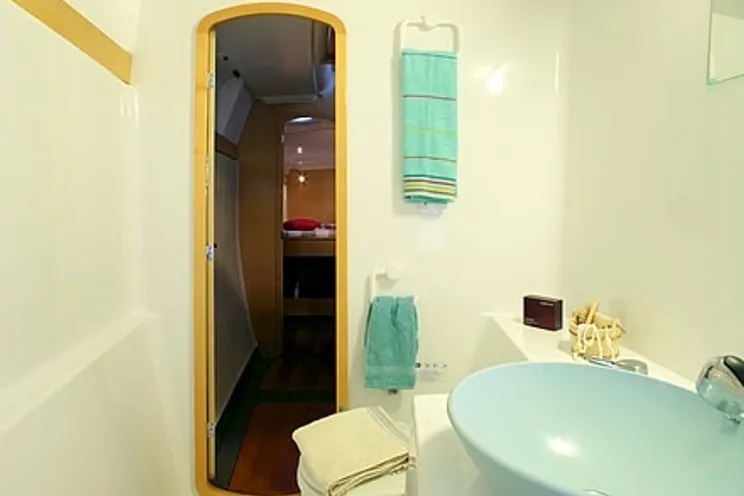 Charter Yacht Mahe 36 - 3 Cabins - Phuket,Thailand