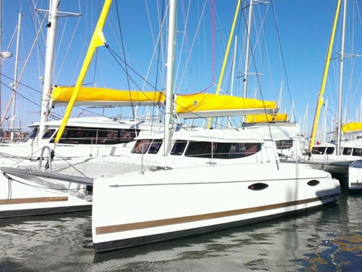 Mahe 36 - Front Hull Mahe 36 - Front Hull