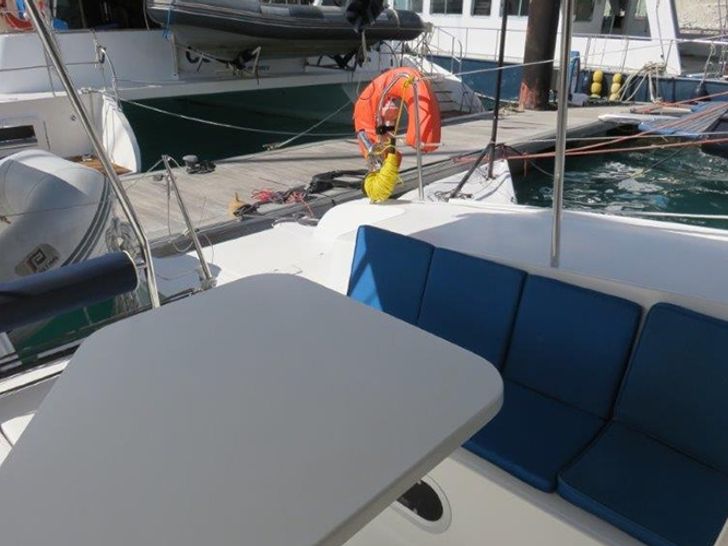 Mahe 36 - Cockpit