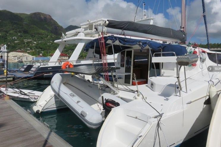 Charter Yacht Mahe 36(2008)- 3 Cabins - Mahe,Seychelles