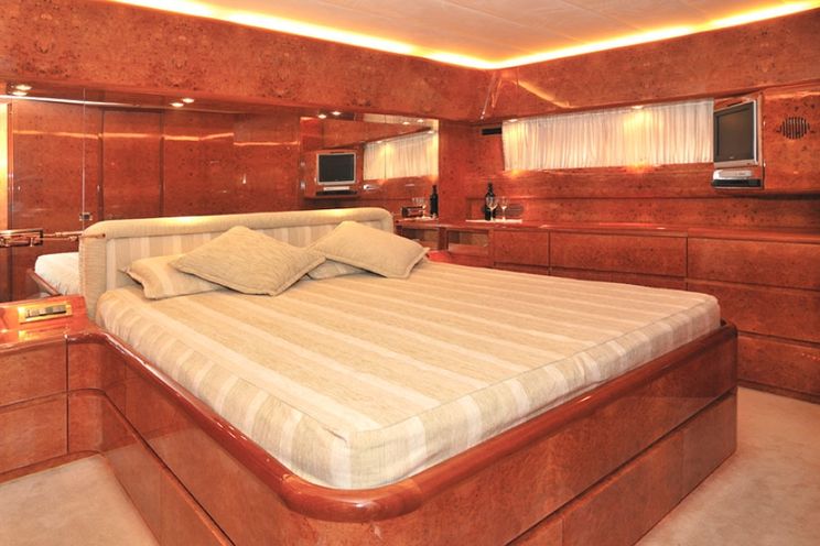 Charter Yacht Maiora 20m - 3 Cabins - Poltu Quatu - Porto Cervo - Olbia - Portisco