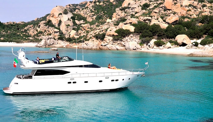 Charter Yacht Maiora 20m - 3 Cabins - Poltu Quatu - Porto Cervo - Olbia - Portisco